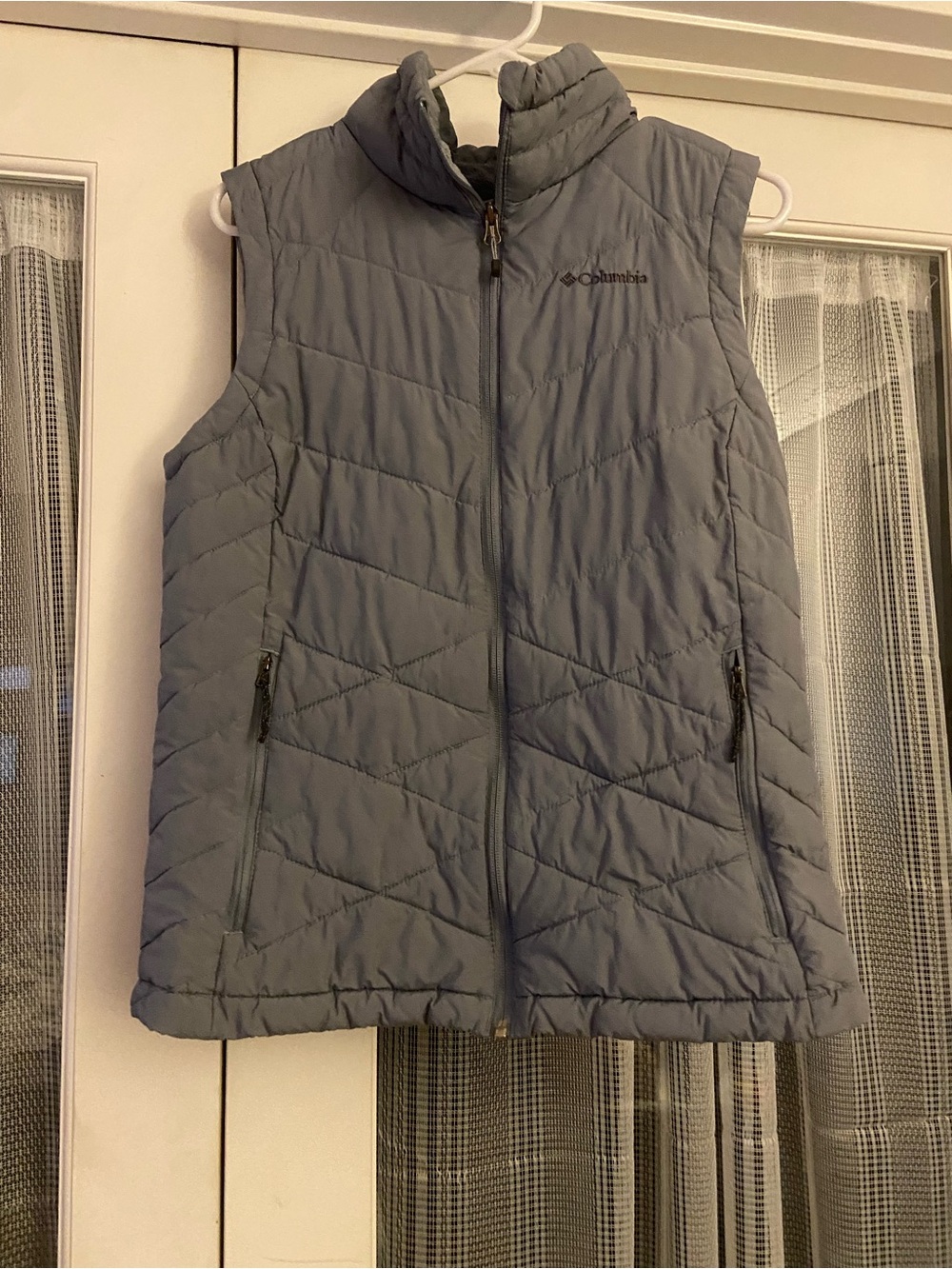 Columbia Women's Light Gray Quilted Insulated Vest